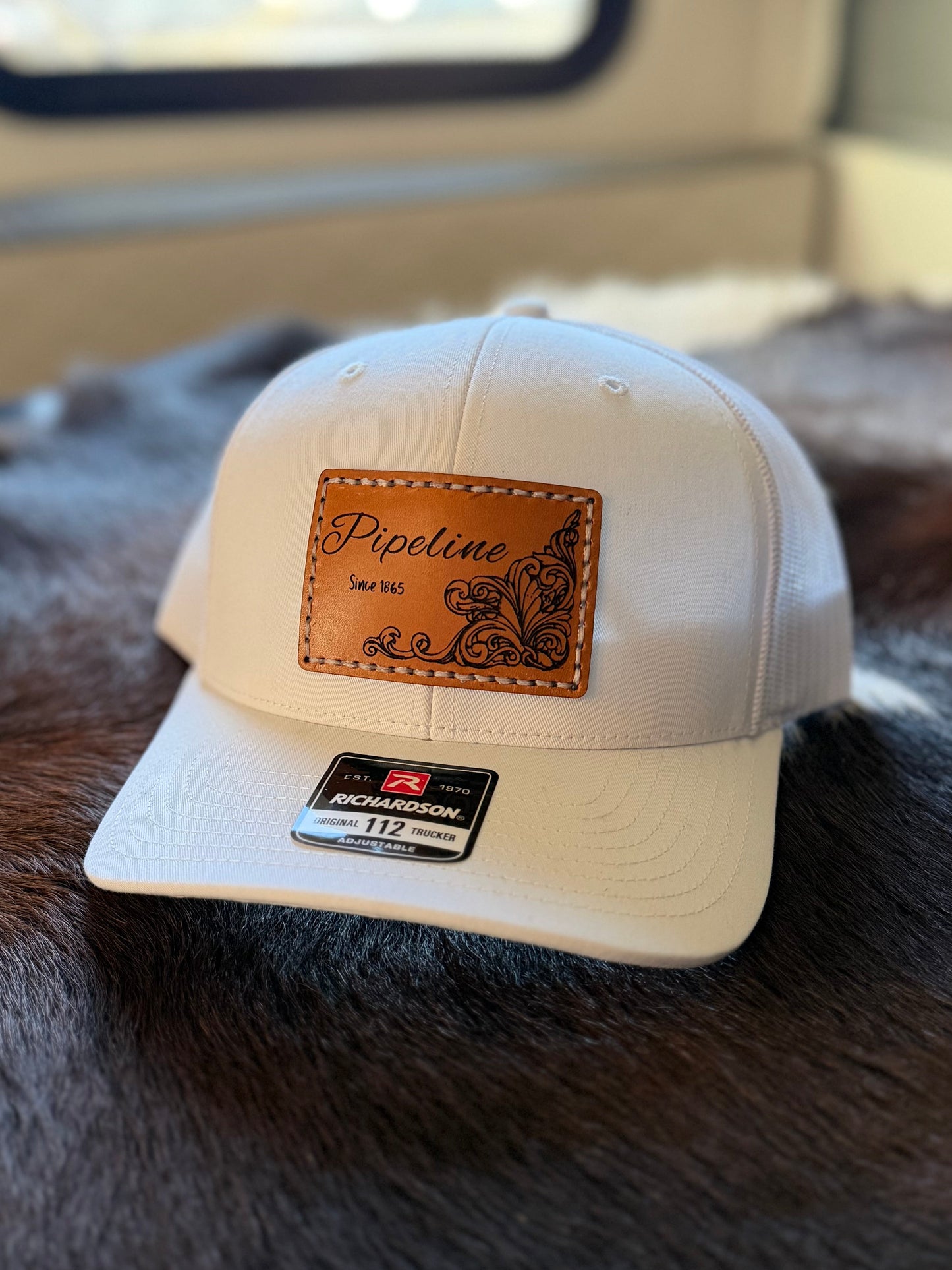 Pipeline Leather Engraved Hat - White/Tan