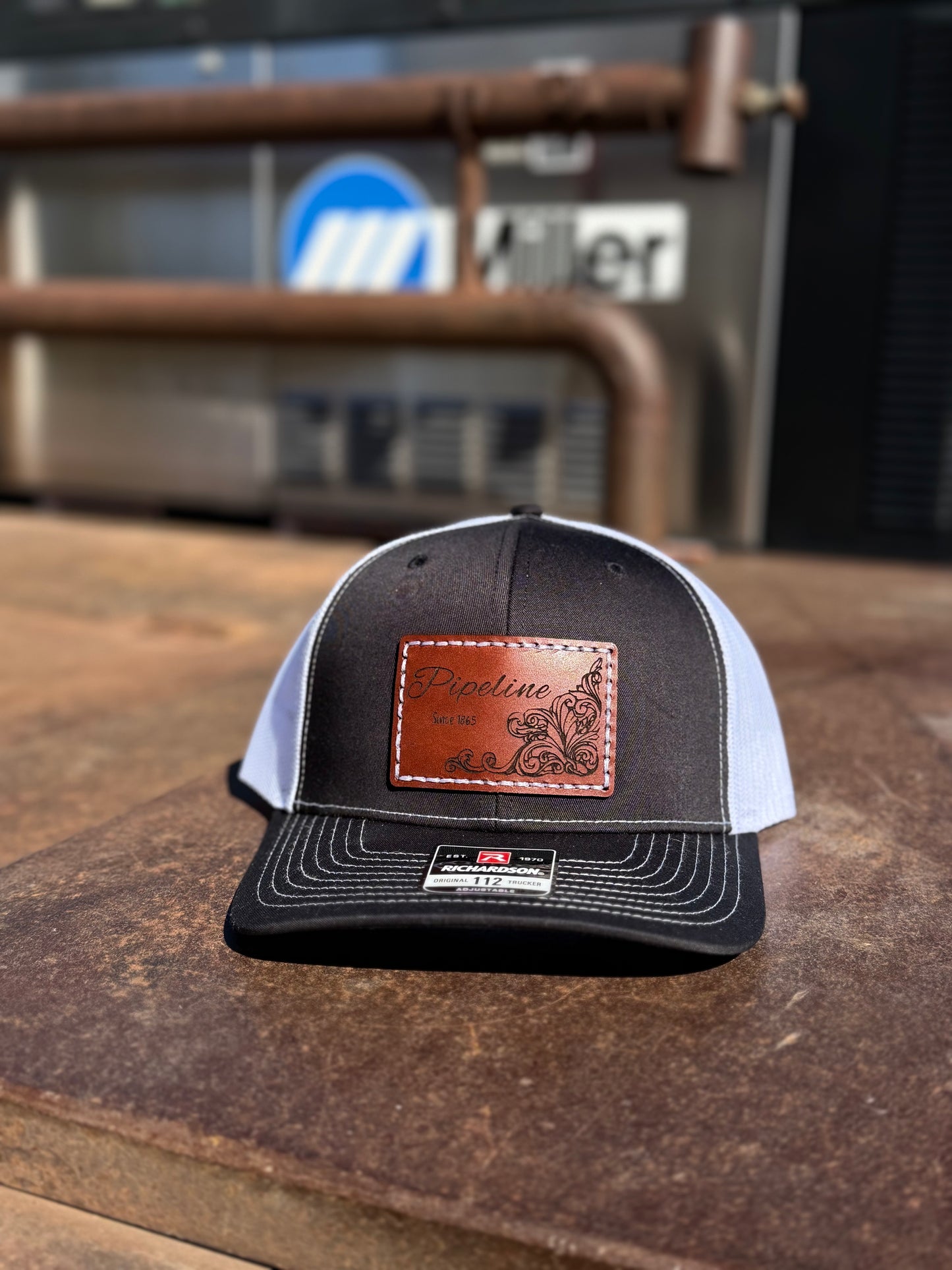 Pipelene Leather Engraved Hat - Black/White